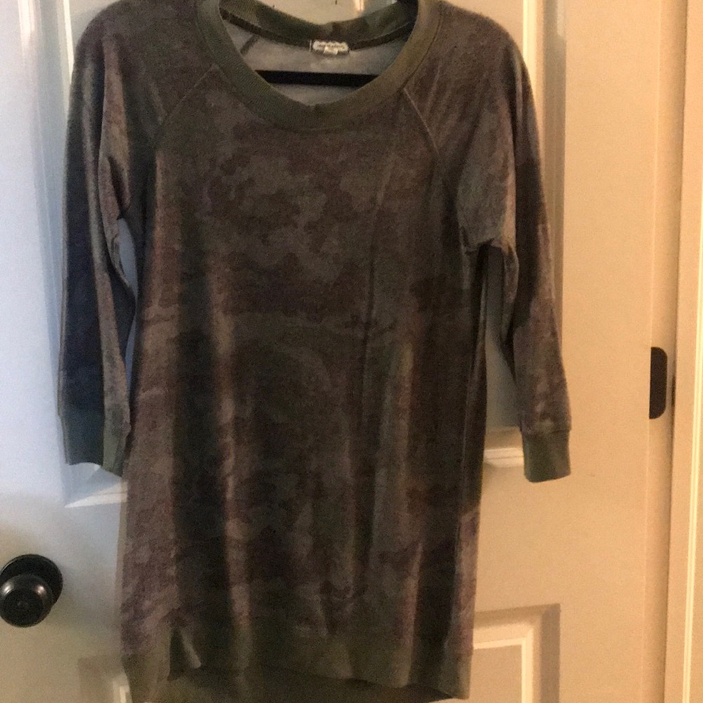 Long camp sweater